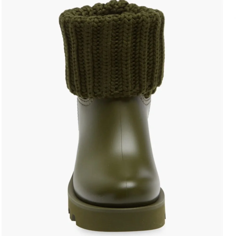 NIB $400 Moncler Ginette Waterproof Rain Boot in Green - size 10 US  / 40 EU!